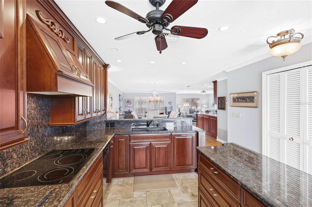 1600 1ST AVENUE W #506 4