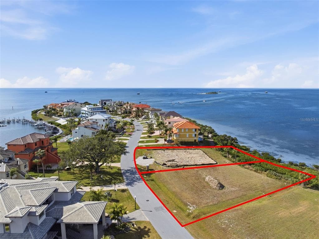 25 HARBORPOINTE DRIVE photo 20