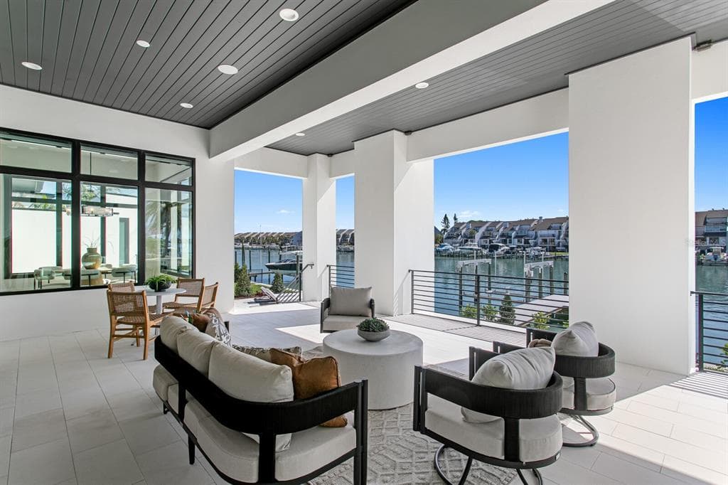 500 BARCELONA DRIVE photo 16