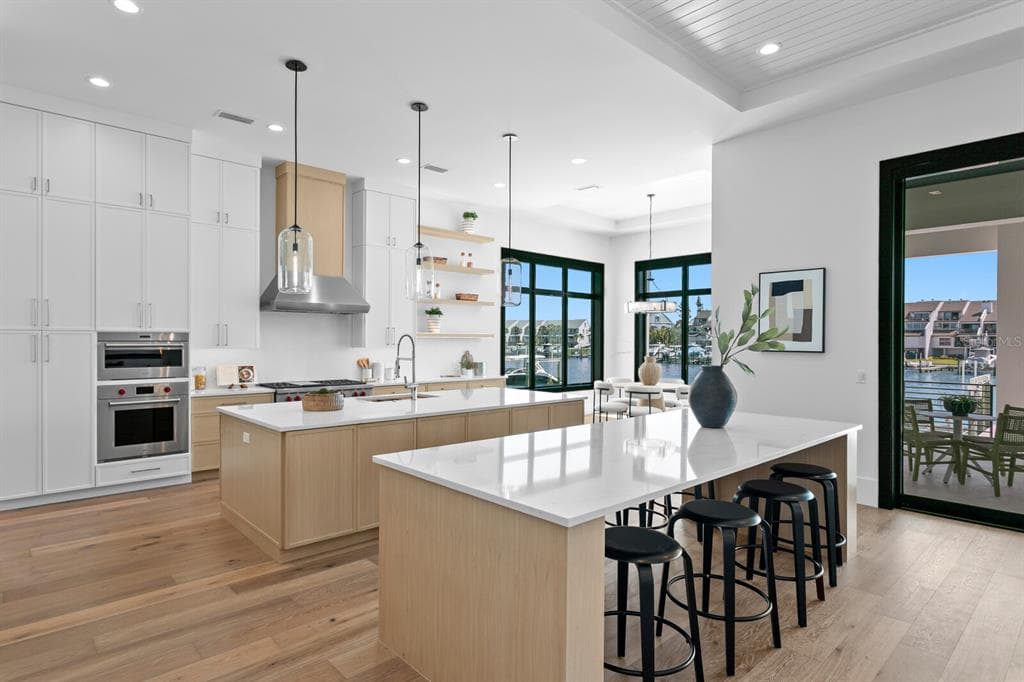 500 BARCELONA DRIVE photo 8
