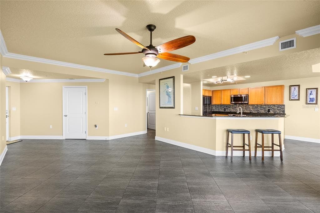 10851 MANGROVE CAY LANE NE 1112 photo 7