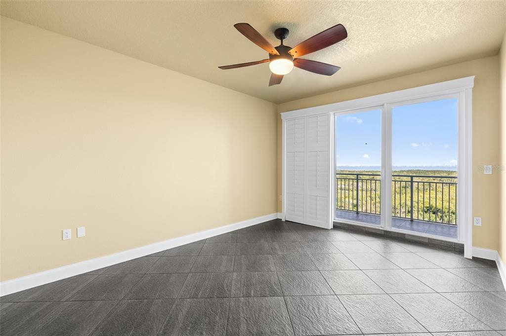10851 MANGROVE CAY LANE NE 1112 photo 18