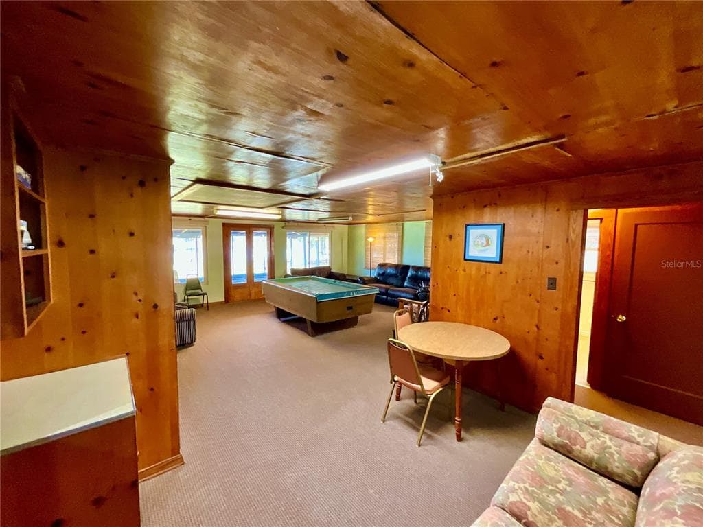106 E SUNNYSIDE BEACH ROAD photo 8