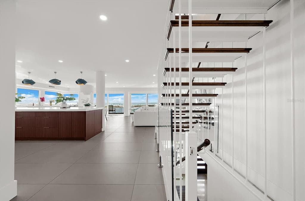 811 N SHORE DRIVE photo 18