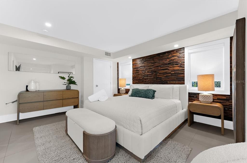 811 N SHORE DRIVE photo 21