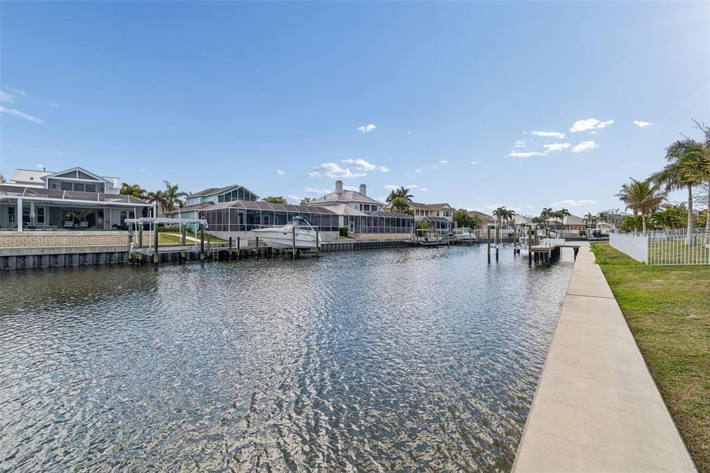 958 SIGNET DRIVE 2