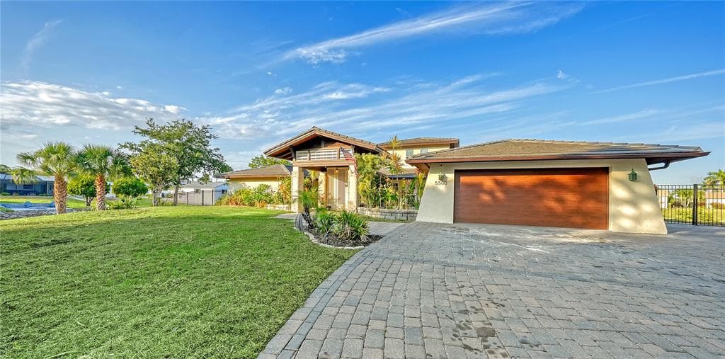 5500 MERRIMAC DRIVE photo 5