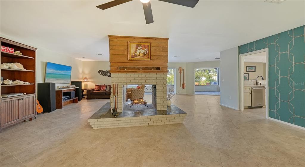 5500 MERRIMAC DRIVE photo 9
