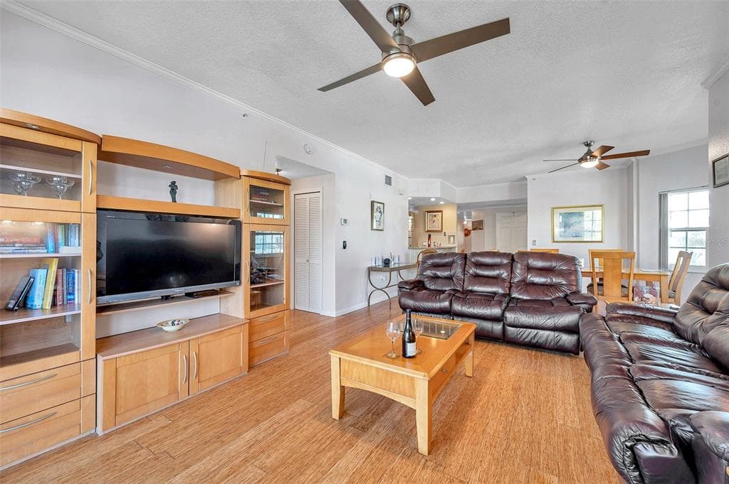 399 150TH 101 photo 10