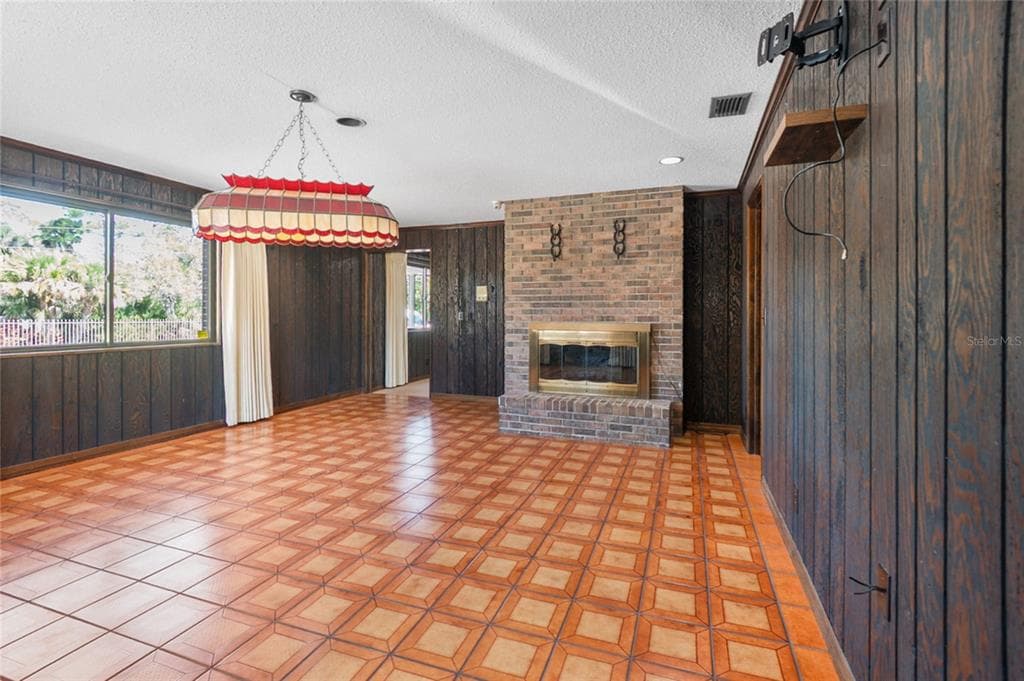 330 SANCHEZ AVENUE photo 17