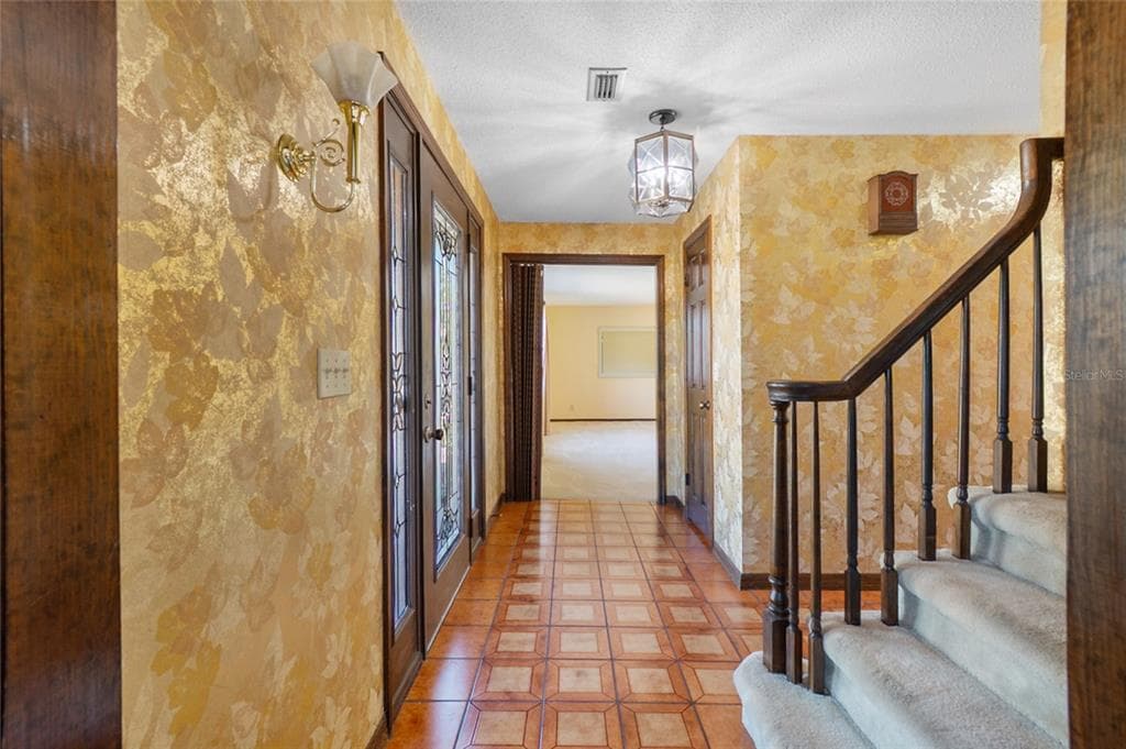 330 SANCHEZ AVENUE photo 18
