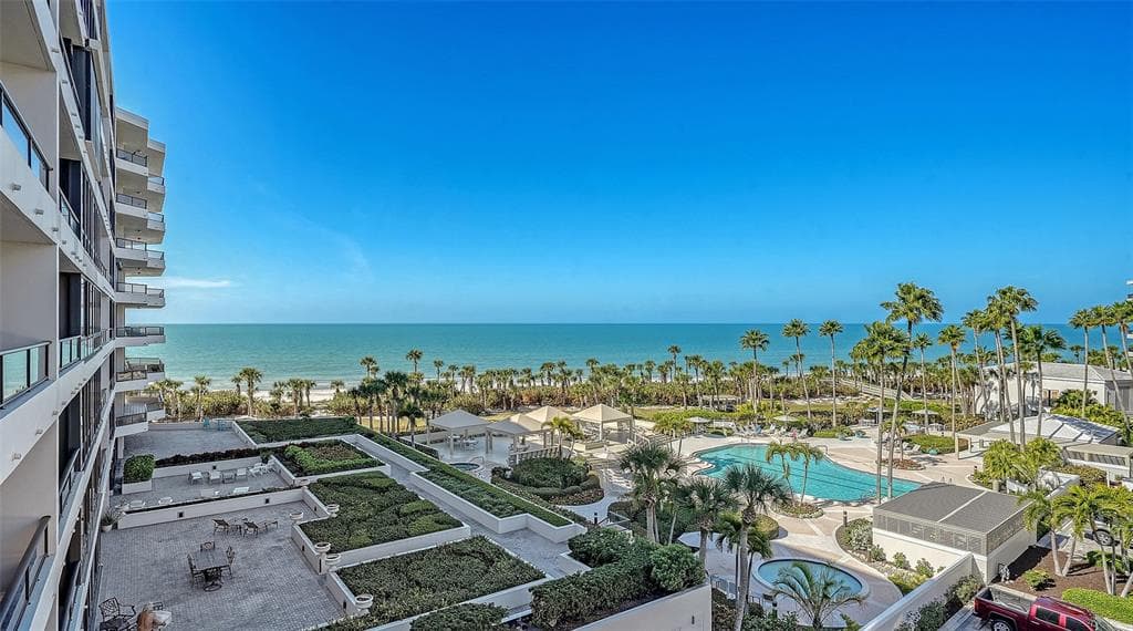 535 SANCTUARY DRIVE A401 photo 15