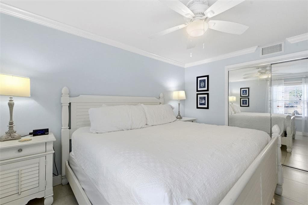 4911 COQUINA KEY DRIVE SE C photo 23