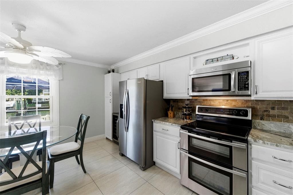 4911 COQUINA KEY DRIVE SE C photo 16