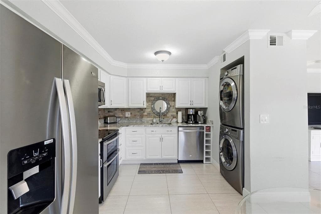 4911 COQUINA KEY DRIVE SE C photo 15
