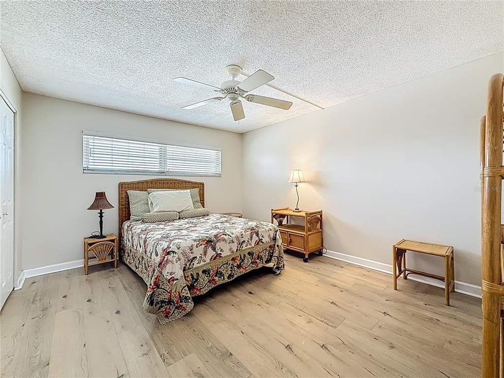 7401 BAY ISLAND DRIVE S 232 photo 11