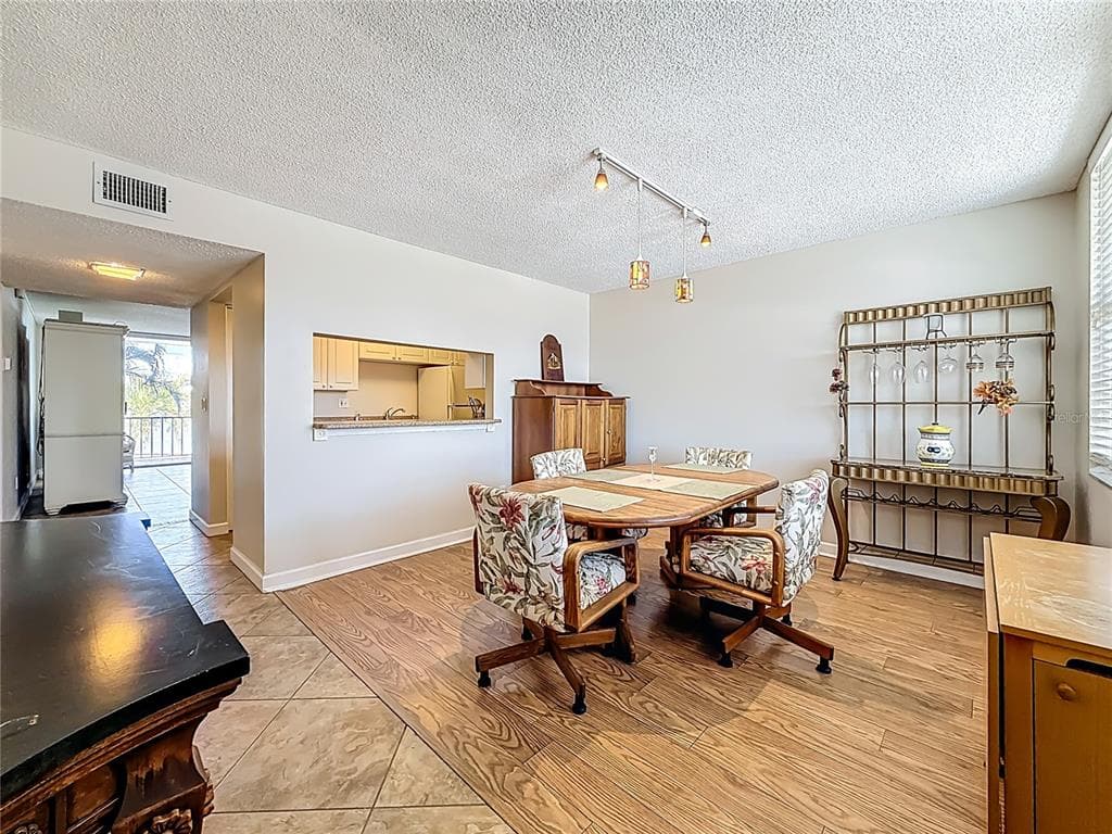 7401 BAY ISLAND DRIVE S 232 photo 4