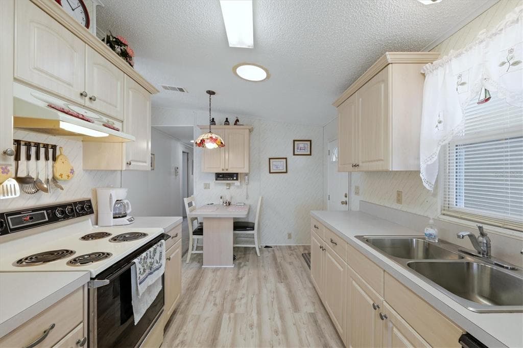 6085 SHEARWATER DRIVE photo 12