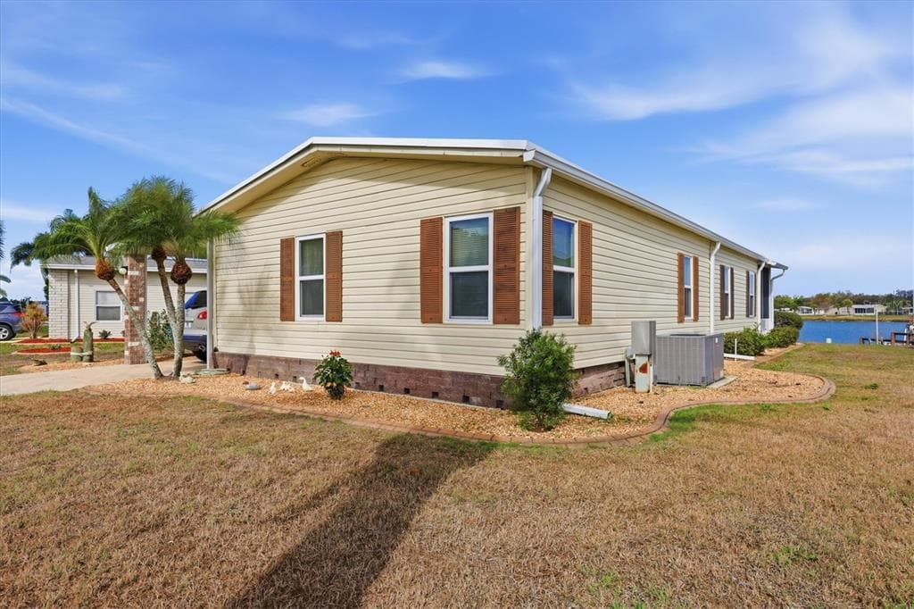 6085 SHEARWATER DRIVE photo 4