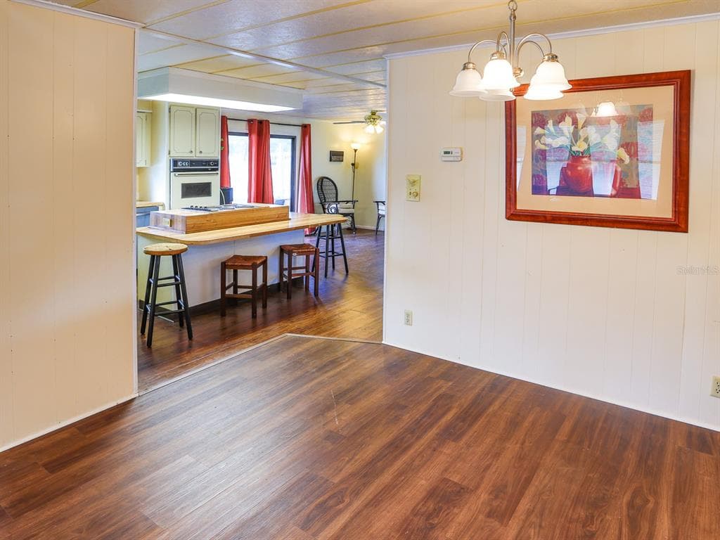 2055 S FLORAL AVENUE 238 photo 13