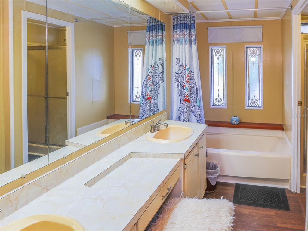 2055 S FLORAL AVENUE 238 photo 20