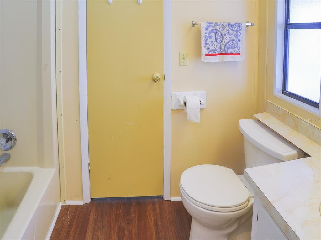 2055 S FLORAL AVENUE 238 photo 24