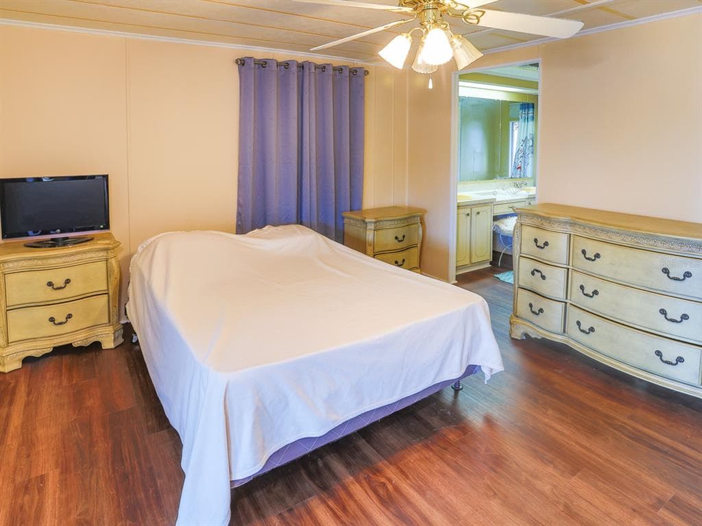 2055 S FLORAL AVENUE 238 photo 18