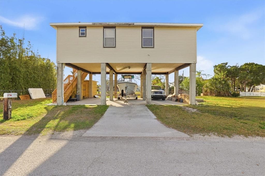 14203 SHILOH COURT photo 2