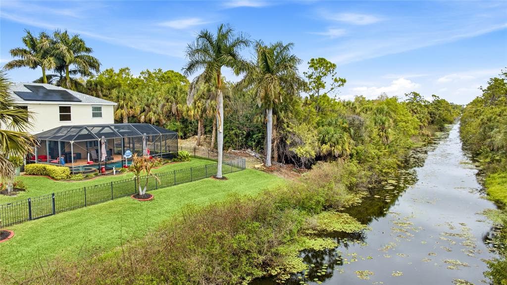 4228 BIRNAM TERRACE photo 3