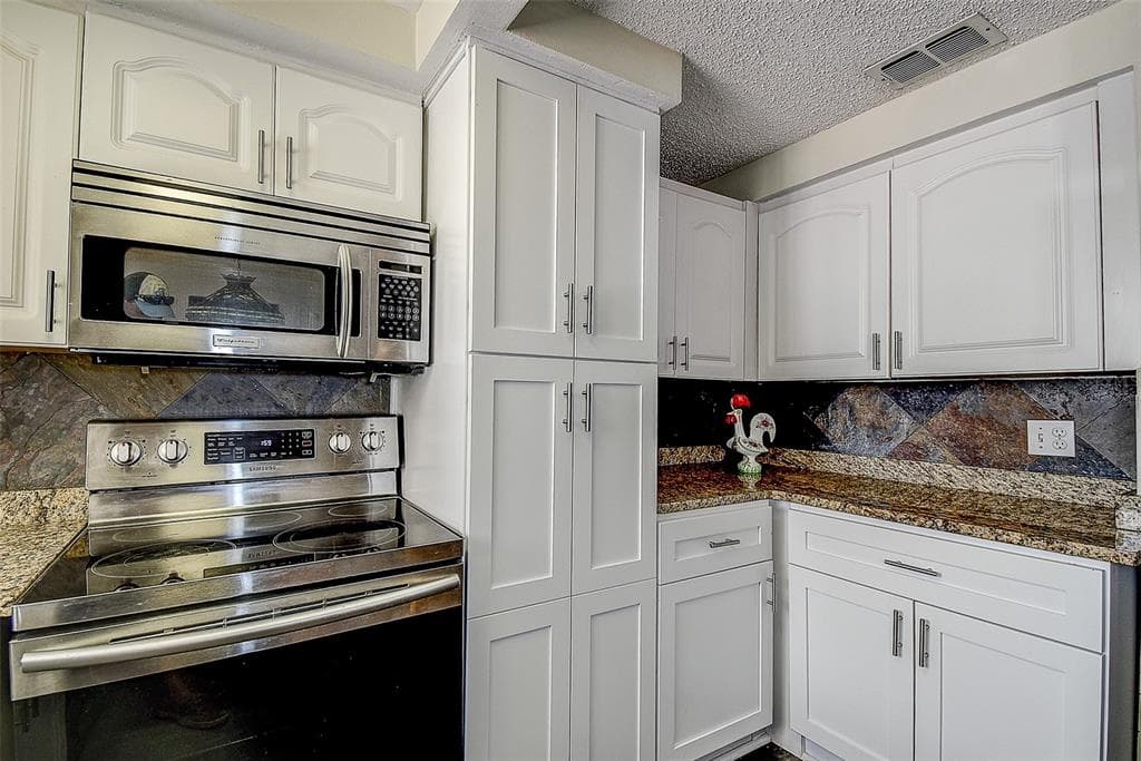 13706 BRITTON DRIVE photo 16