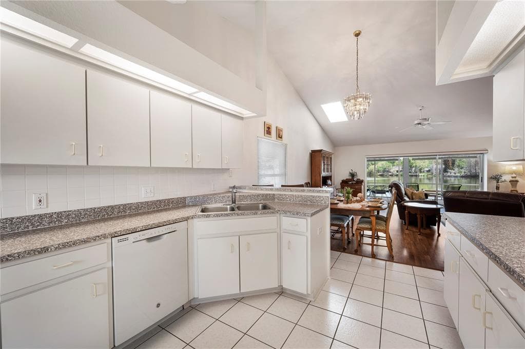 725 PENINSULAR DRIVE photo 22