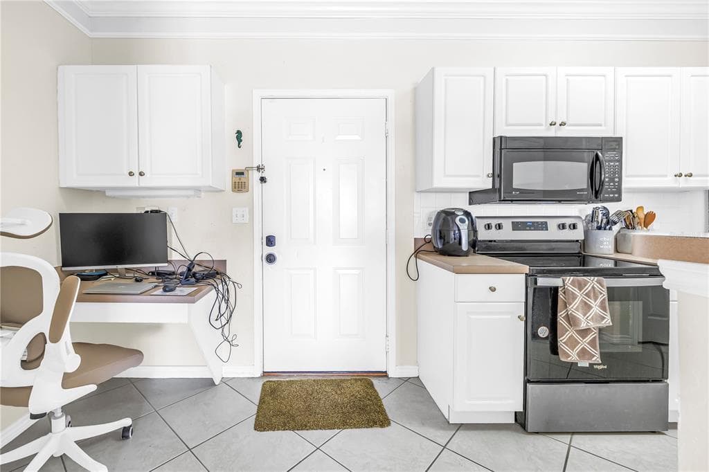 4333 BAYSIDE VILLAGE DRIVE 320 photo 6