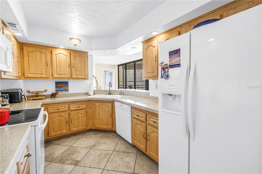 5825 PUERTA DEL SOL BOULEVARD S 464 photo 18