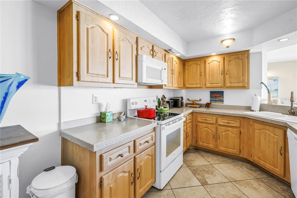 5825 PUERTA DEL SOL BOULEVARD S 464 photo 19