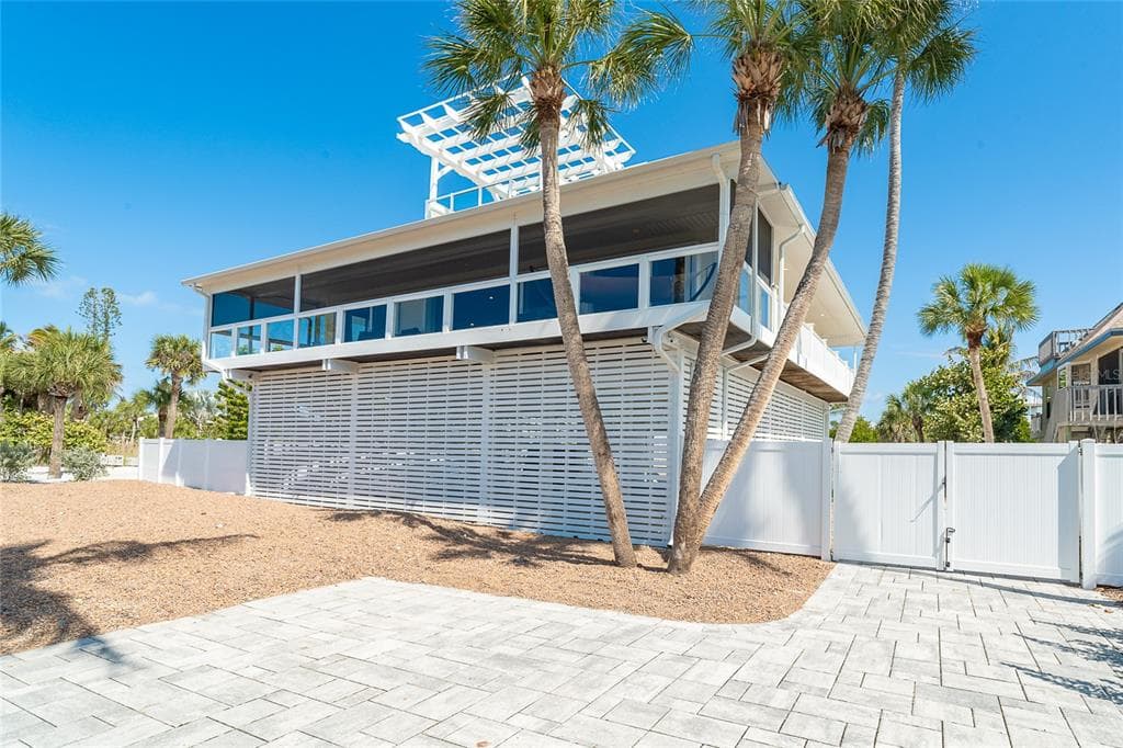 230 N GULF BOULEVARD photo 7