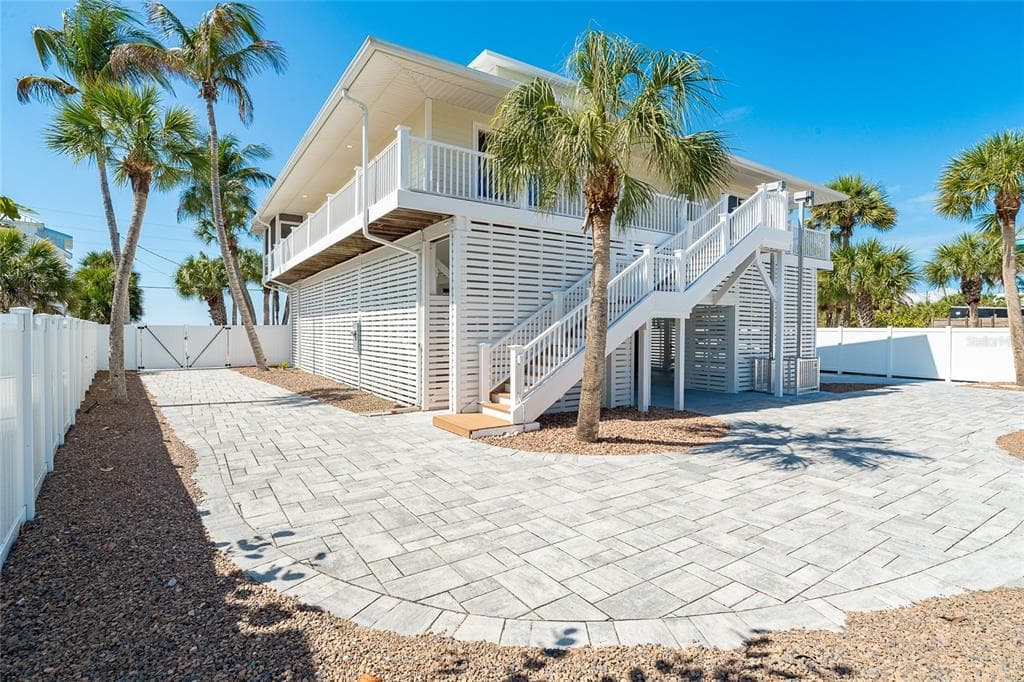 230 N GULF BOULEVARD photo 8