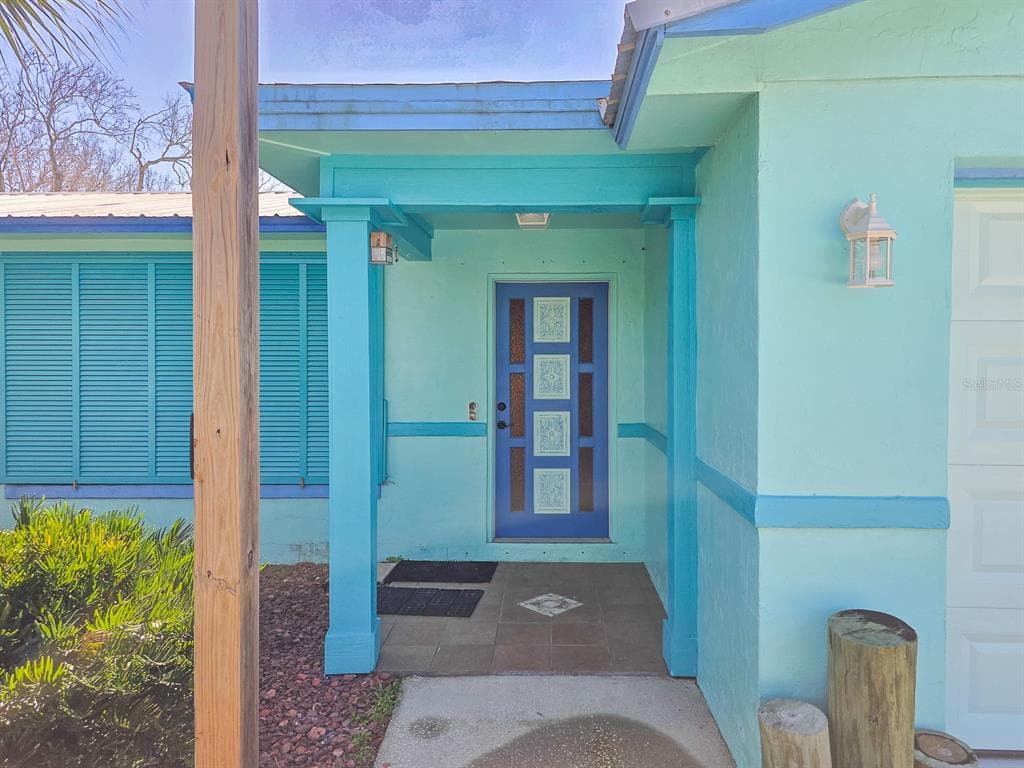 304 PALM CIRCLE photo 7