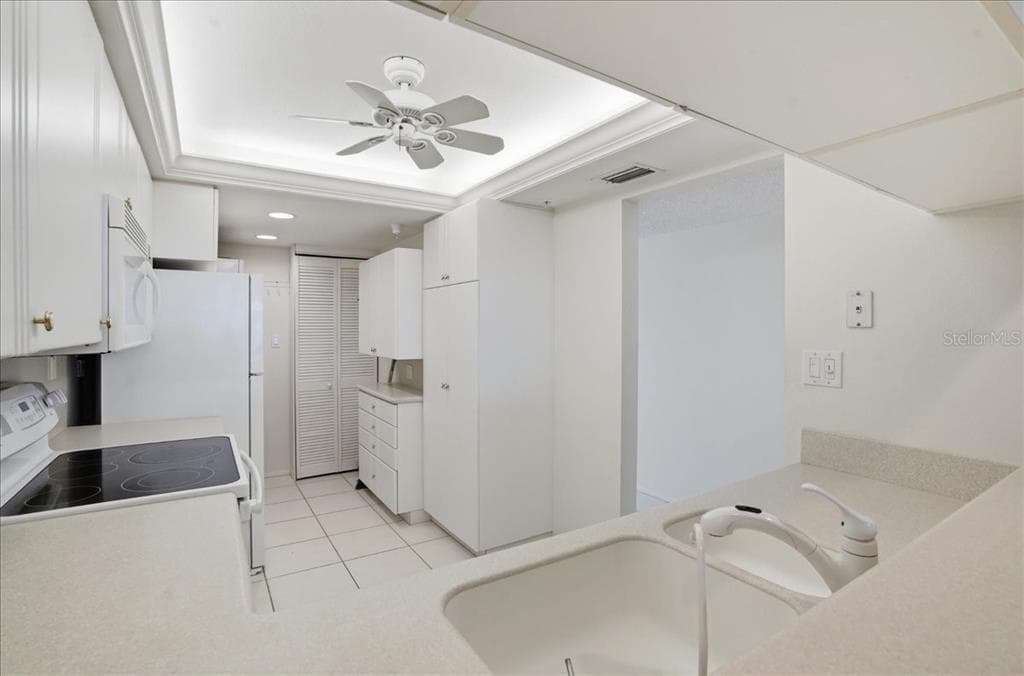 840 THE ESPLANADE N 206 photo 7