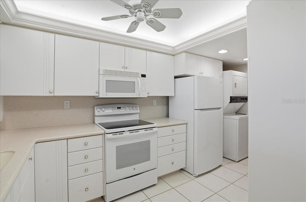 840 THE ESPLANADE N 206 photo 9