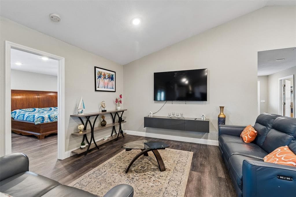 9901 BAY DRIVE photo 15