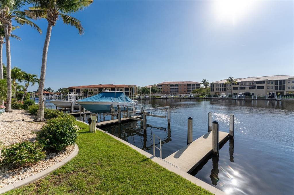 3311 WOOD THRUSH DRIVE #113 4