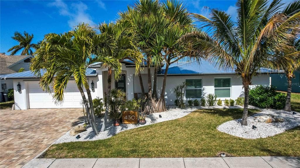 430 PALM ISLAND SE photo 1