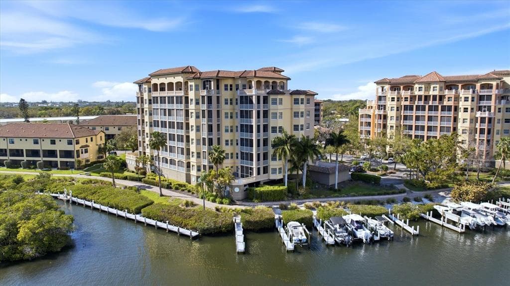 5531 CANNES CIRCLE 603 photo 2