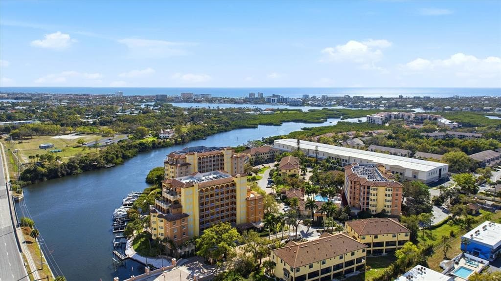 5531 CANNES CIRCLE 603 photo 4