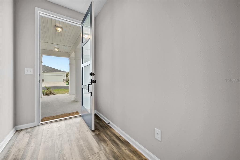41 LOS LAGOS BOULEVARD photo 10