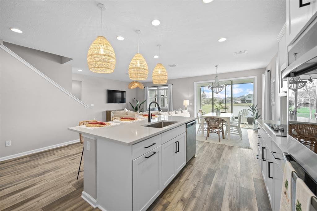 41 LOS LAGOS BOULEVARD photo 18