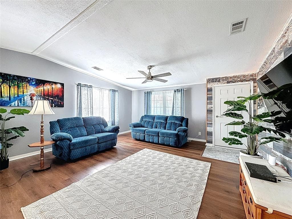 81 STRAPHMORE DRIVE 5