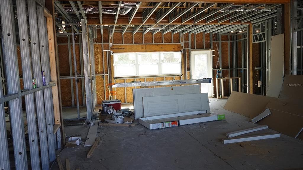 98 PELTON CIRCLE photo 4