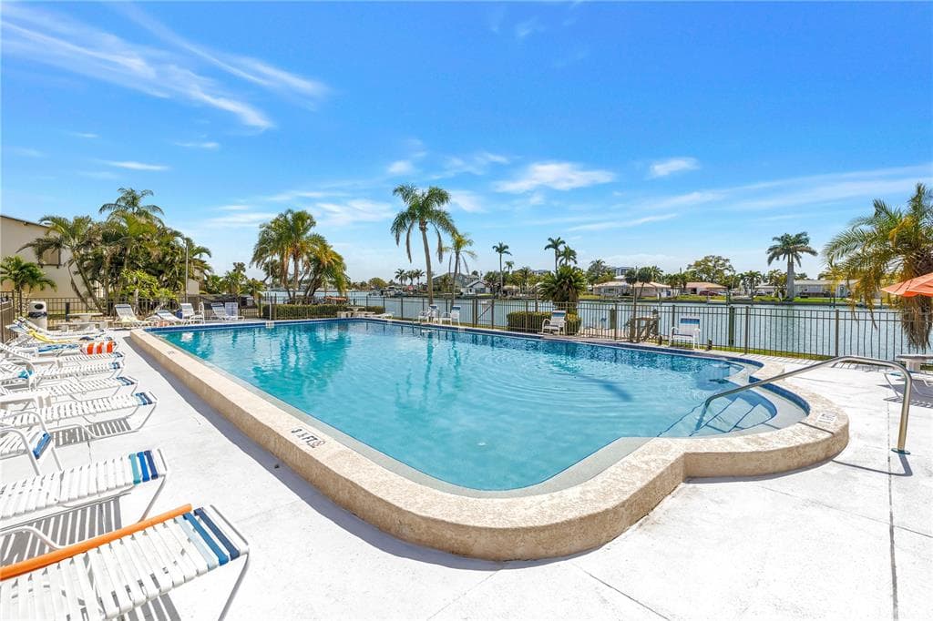 509 PLAZA SEVILLE COURT 19 photo 7