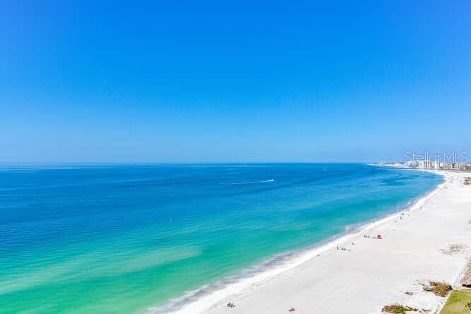 1520 GULF BOULEVARD 1602 photo 2